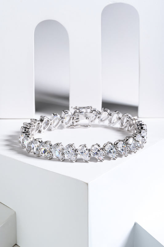 Diamond Tennis - Pear Cut